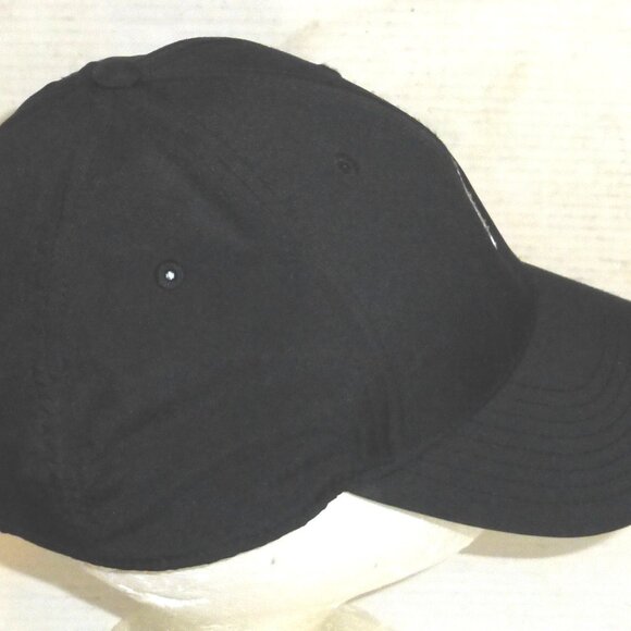 Nike Legacy 91 Dri-Fit Disney Parks Mickey Mouse Hook & Loop Adjustable Hat - Picture 4 of 11